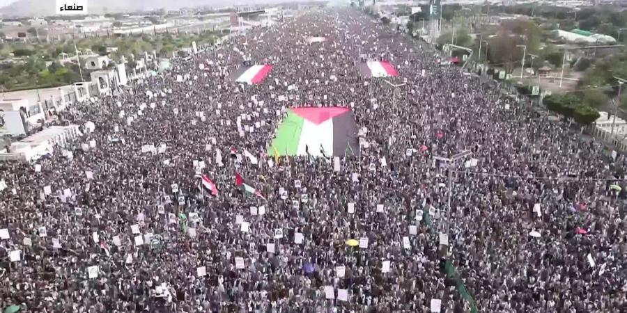 مليونية في صنعاء: ثابتون مع غزة.. رفض للتطبيع وتأييد للمقاومة