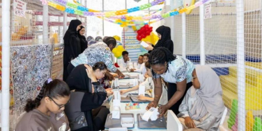«عجمان للتميز» ينمّي إبداع الأطفال بالروبوت