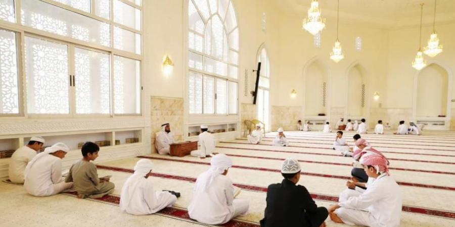«إسلامية الشارقة» تختتم برامجها الصيفية بتجارب تربوية رائدة