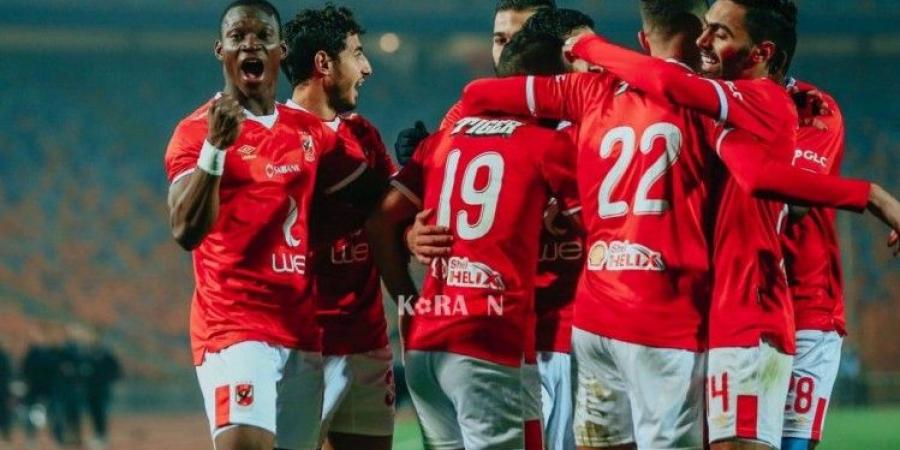 بعد إمام عاشور.. خلال ساعات تجديد عقد نجم جديد فى الأهلي
