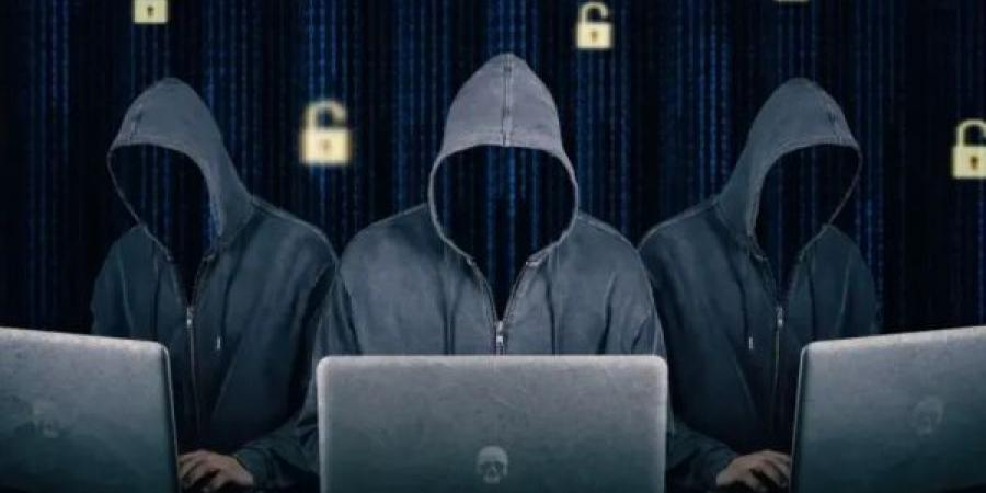 حملة مكثفة لهاكرز هاجمت مؤسسات بمناطق الحوثيين.. ماذا استهدفت وما النتائج؟ (تقرير)