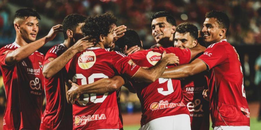 "العش بديلا".. ثنائية بيكهام وداري تقود دفاع الأهلى أمام غزل المحلة