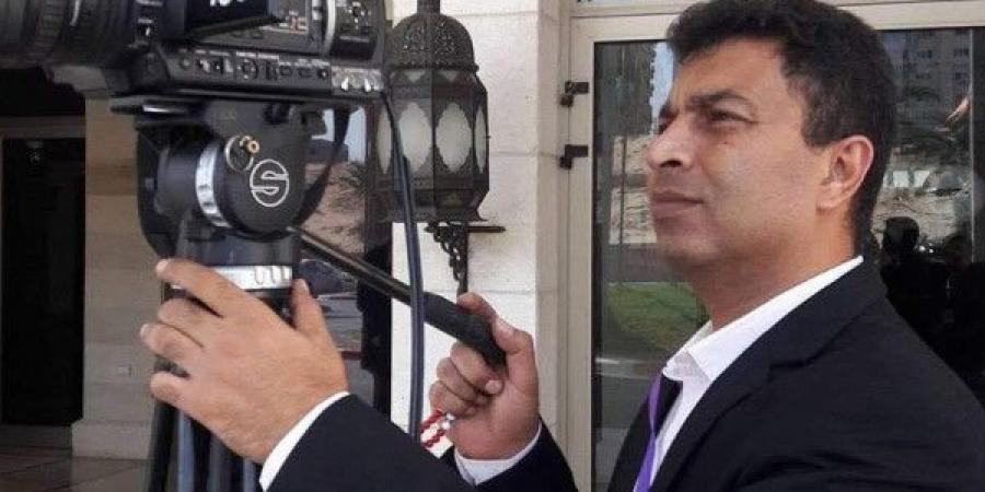 استشهاد الصحفي خالد المدهون برصاص الاحتلال شمال غزة