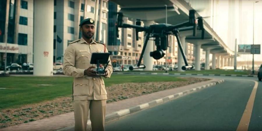 من الدرونز إلى الخيالة.. دبي مستعدة لاستقبال الطلبة