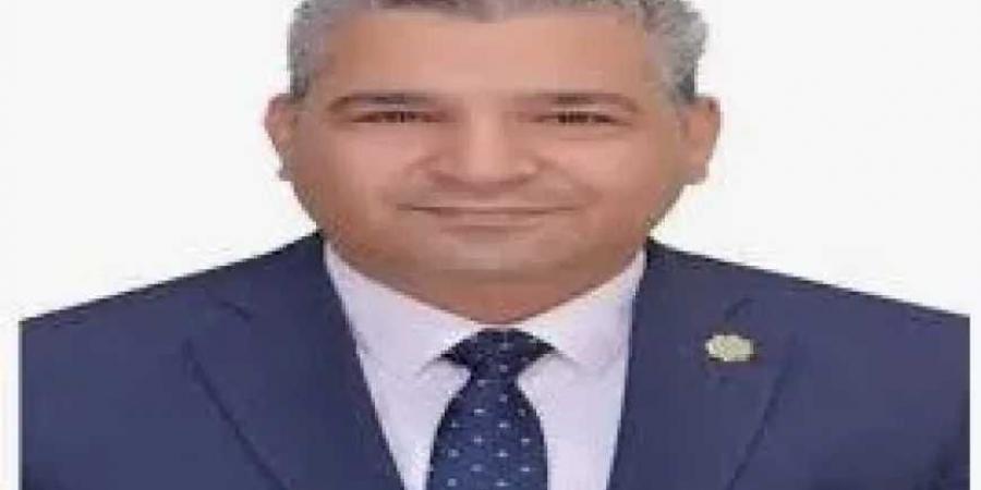 عياد رزق: استمرار القيود الإسرائيلية على دخول المساعدات لغزة جريمة مكتملة الأركان في حق الإنسانية
