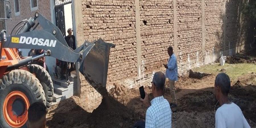 وقف حالتى تعد على الأراضى الزراعية بقرية المريس بالطود غرب الأقصر
