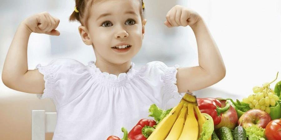 5 نصائح لتشجيع طفلك على تناول طعام صحي