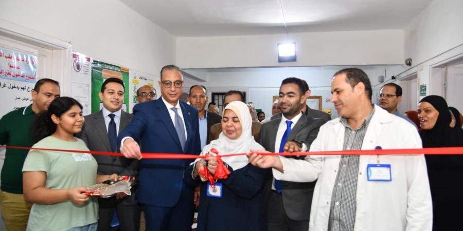 ‫محافظ الفيوم يفتتح أعمال تدشين عيادات السمنة