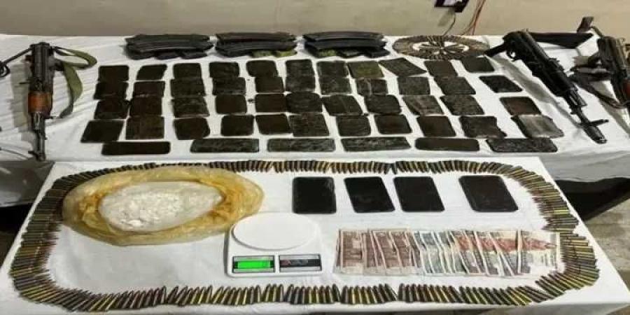مصرع 4 تجار سلاح وضبط آخرين عقب تبادل إطلاق النار مع قوات الشرطة بقنا