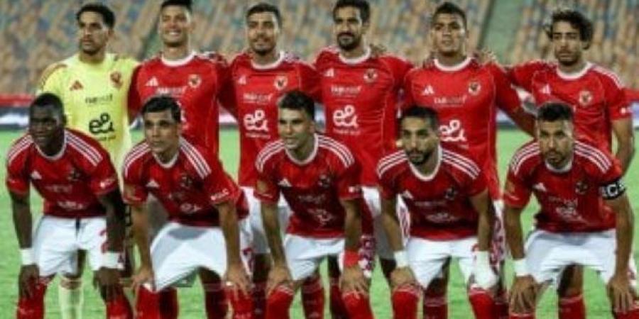 شاهد تحرك نجوم الأهلي إلى ملعب مباراة غزل المحلة فى الدوري