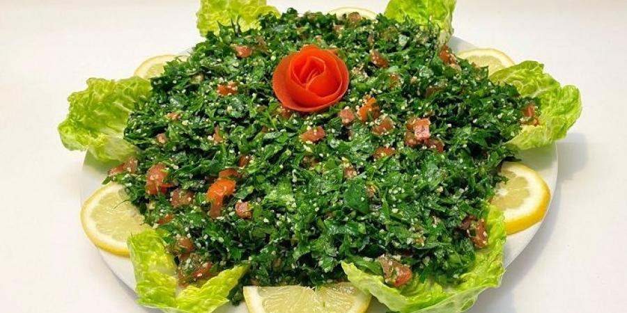 طريقة عمل التبولة اللبنانية على أصولها