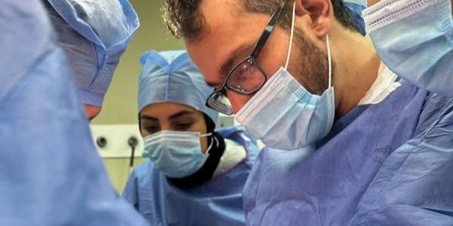 نجاح جراحة مزدوجة لإستئصال غدتين في عملية واحدة بمجمع الإسماعيلية