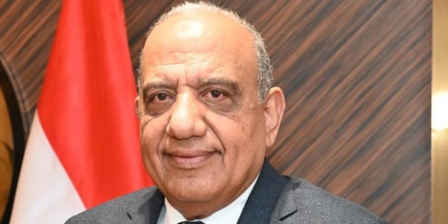 إجراء الفحوصات الطبية لوزير الكهرباء خلال ساعة استعدادا لمغادرة المستشفى