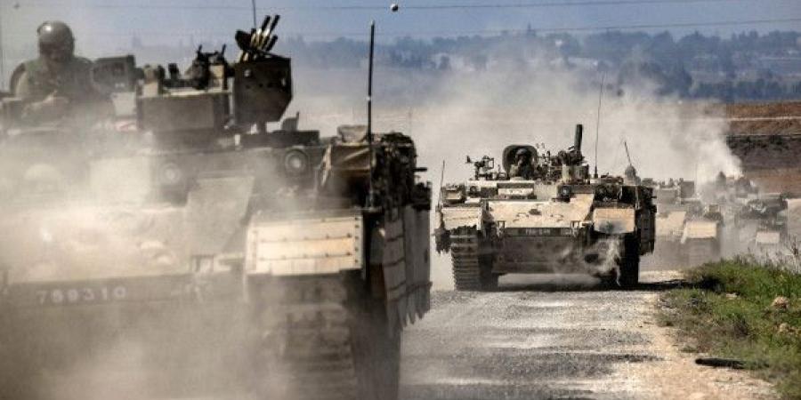 (هآرتس): الجيش يدعم مفاوضات تطلق الأسرى قبل الهجوم على مدينة غزة