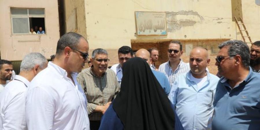 محافظ الجيزة يتفقد مستشفى أطفيح المركزي ويتابع أعمال التطوير
