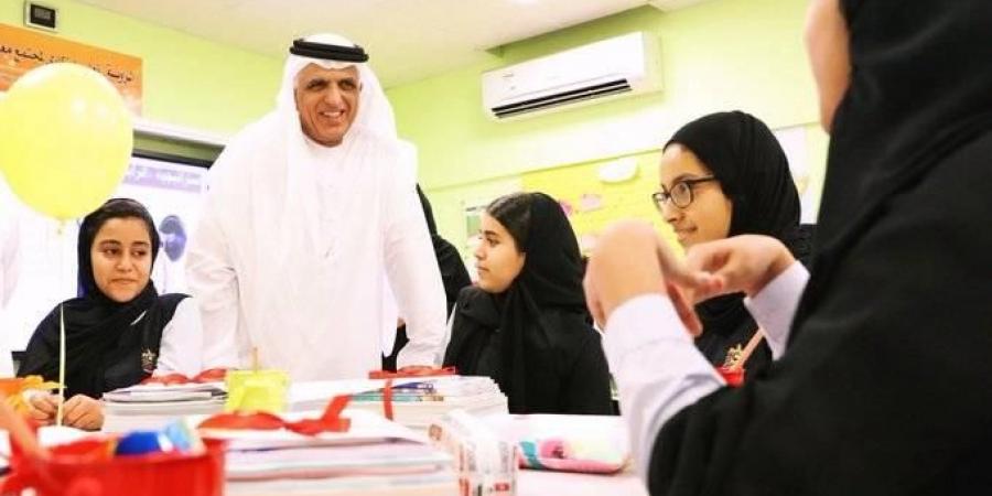 سعود بن صقر: التعليم هو الركيزة الأساسية لبناء الإنسان