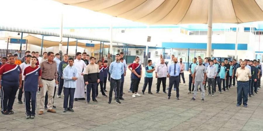 «الخليج» ترصد مشاهد عودة الطلبة إلى المدارس في الإمارات