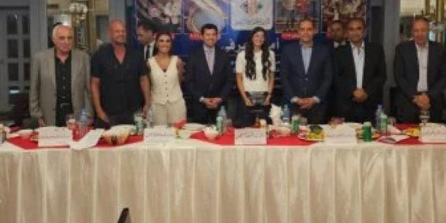 نادى الجزيرة يكرم أمينة عرفى بطلة العالم لناشئات الاسكواش