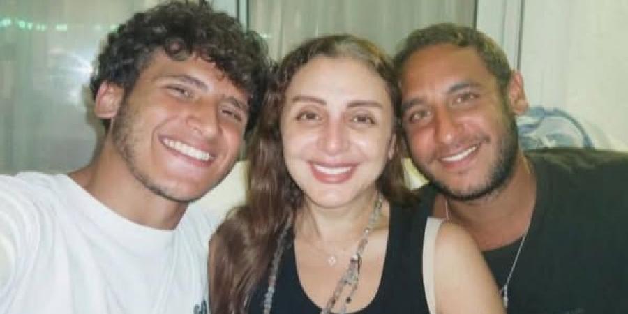 أول ظهور لـ أنغام مع أبنائها بعد عودتها لمصر من رحلتها العلاجية بألمانيا