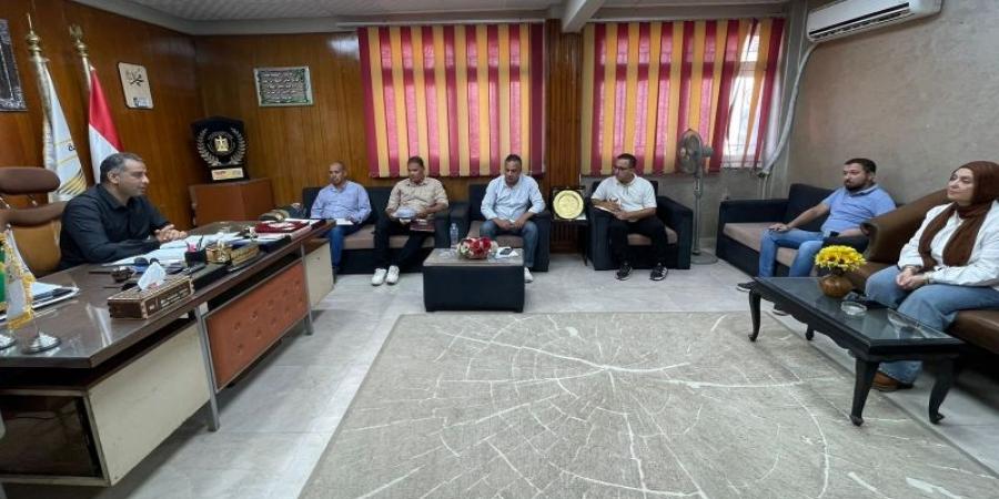 مدير الشباب بالقليوبية يبحث وضع خطة تنفيذية