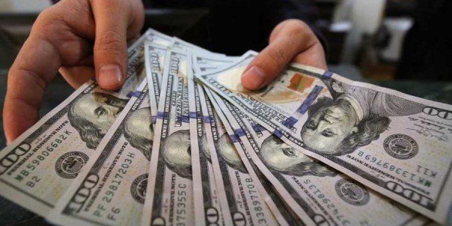 أسعار الدولار اليوم في البنوك المصرية.. الأخضر ينخفض