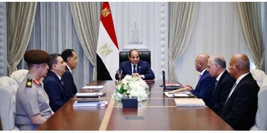 السيسي يؤكد الالتزام بالجداول الزمنية للمشروعات