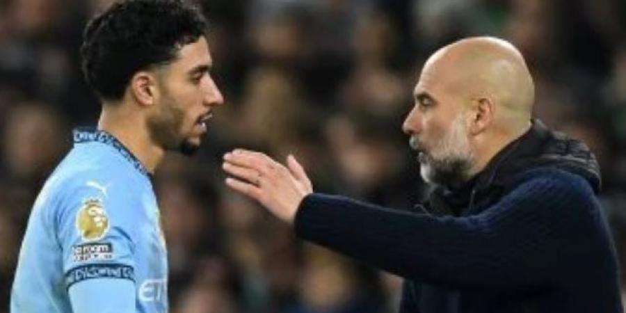 عمر مرموش يشعل غضب جماهير مانشستر سيتى بعد قرار جوارديولا الصادم