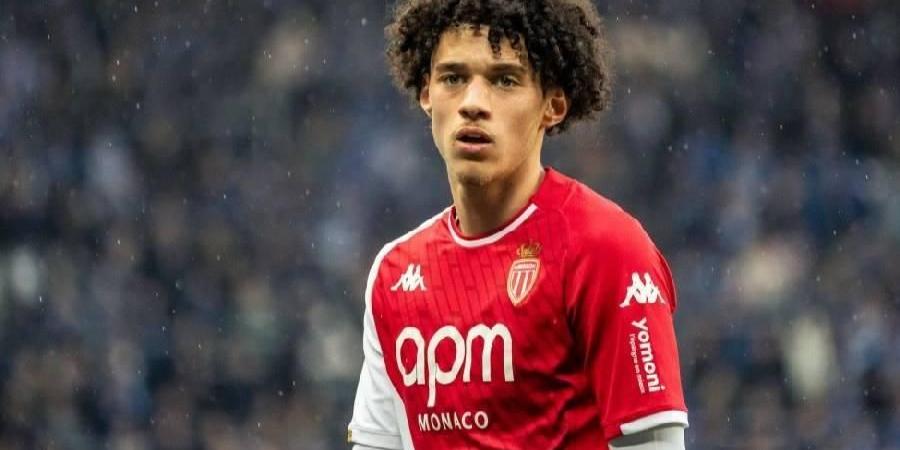 استدعاء لاعب من أصول جزائرية لصفوف منتخب فرنسا للمرة الأولى