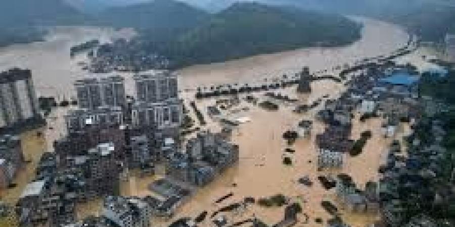 خسائر بـ 2.2 مليار دولار جراء الأمطار في الصين