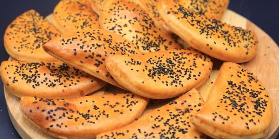 معجنات الجبنة بحبة البركة زي محلات المخبوزات