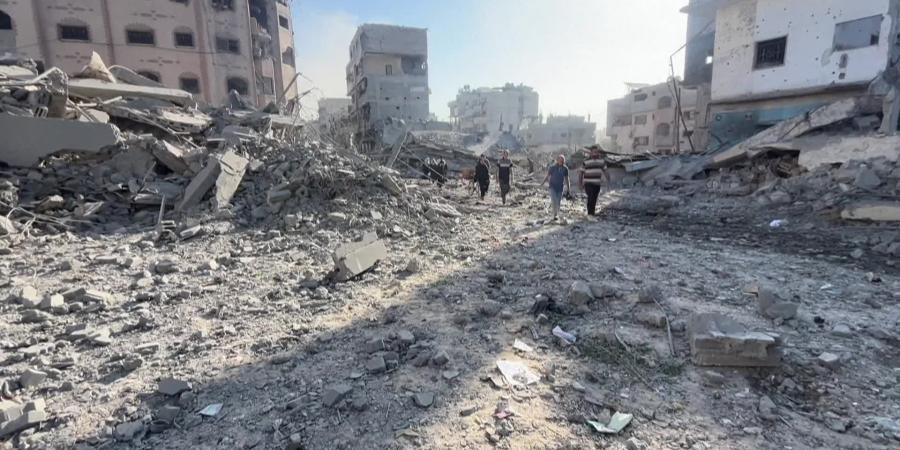 الاحتلال يواصل عدوانه في غزة بقصف مدفعي وجوي واستهداف المدنيين والنازحين