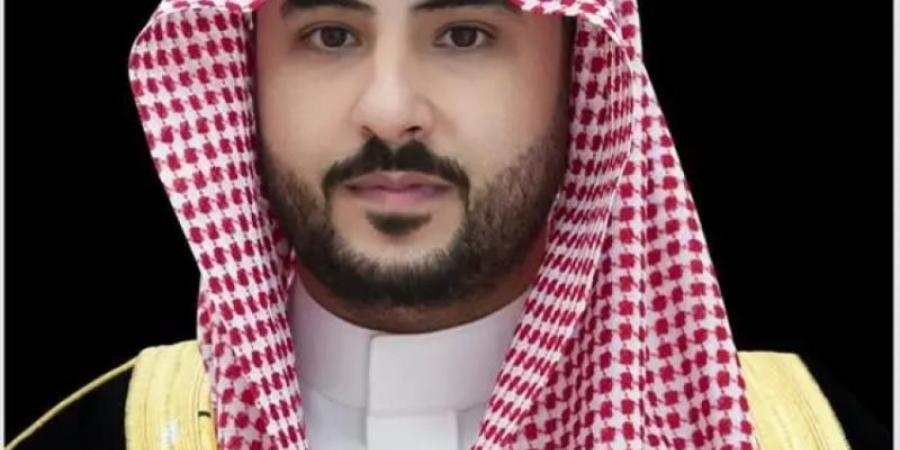 وزير الدفاع يلتقي مدير مكتب الرئيس الأوكراني