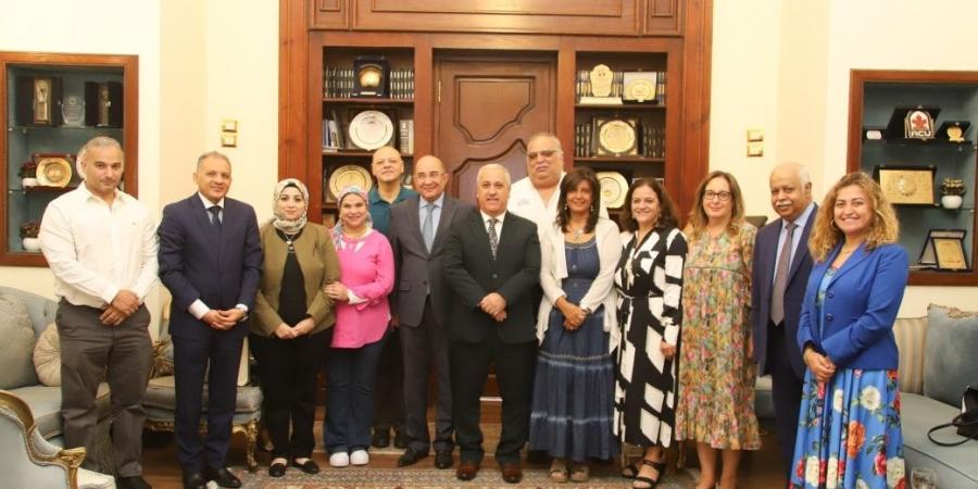الوطنية للصحافة تبحث تطوير الإصدارات الأجنبية