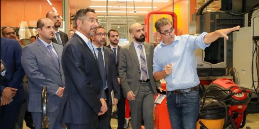 وزير الصناعة يطّلع على أحدث تقنيات التصنيع المتقدم في RTP بأمريكا