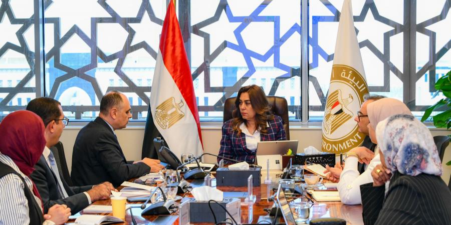 منال عوض تستعرض التحول الأخضر بمدينة الغردقة
