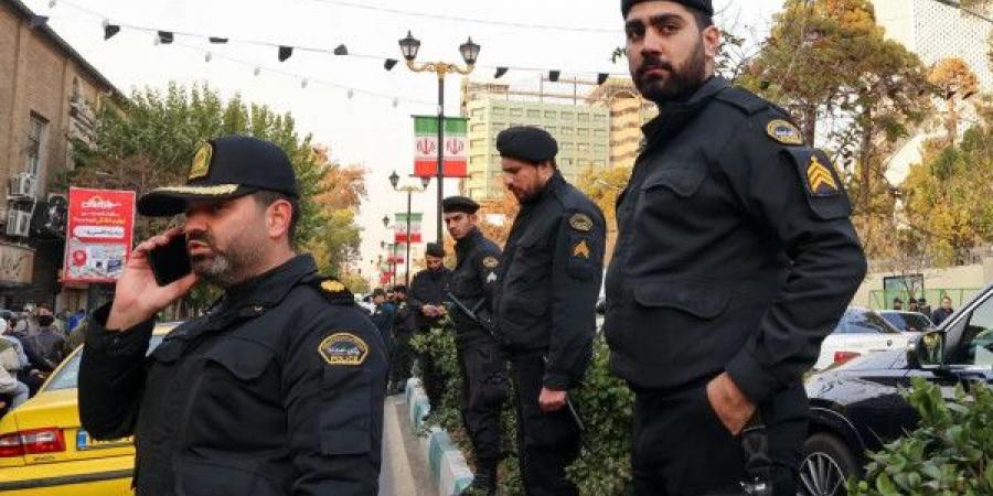 إيران تعلن مقتل 13 "إرهابيا" في عمليات أمنية جنوب شرقي البلاد