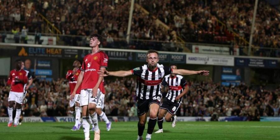 فضيحة مدوية.. مانشستر يونايتد يودع كأس الرابطة أمام فريق درجة ثالثة